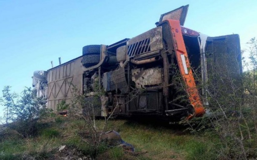 Ermənistanda İrana məxsus avtobus aşıb, 3 nəfər ölüb