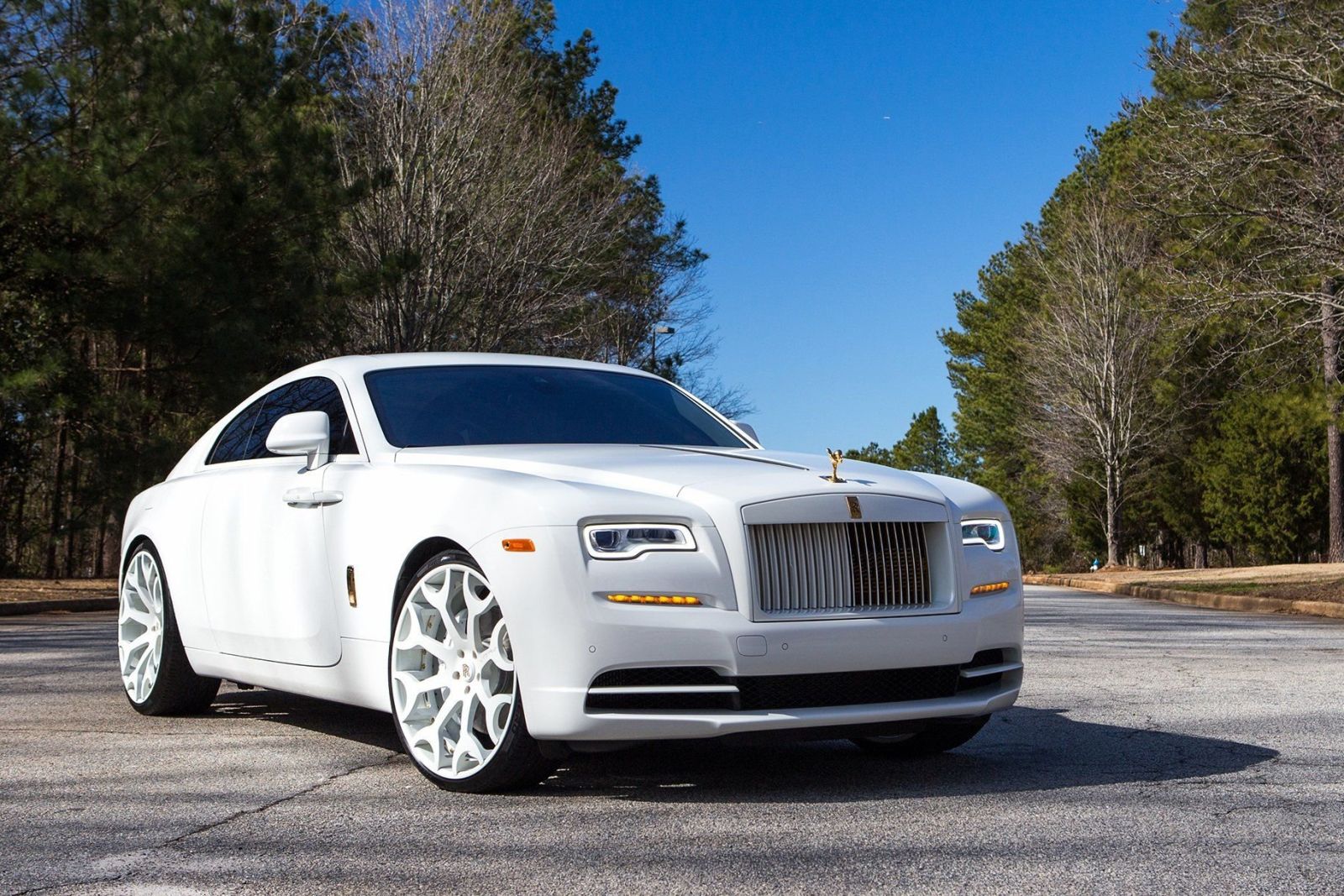 "Rolls-Royce" daha bahalı avtomobillər istehsal edəcək